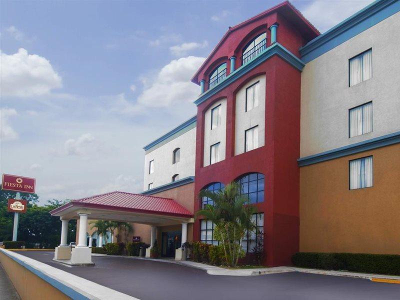 Fiesta Inn Poza Rica Εξωτερικό φωτογραφία